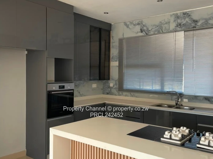 Modern 4-Bed Apartment in Madokero | Pool & Borehole