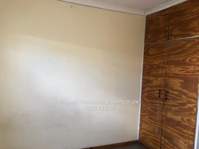 A Spacious 4-Bed House in Bloomingdale