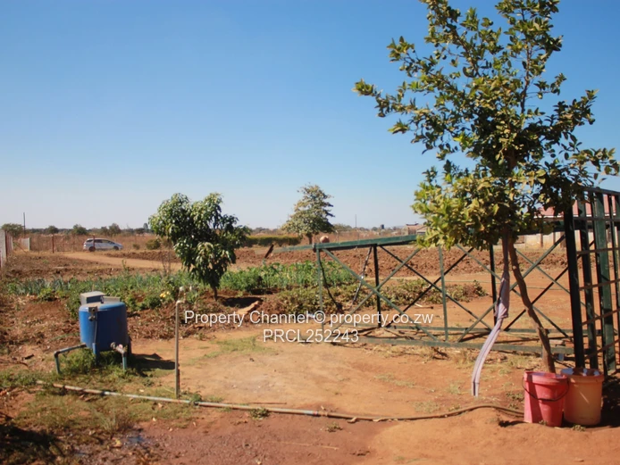 Incomplete 3 Bed Cottage on 2,500m² with Borehole in Knowe, Norton