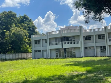 3 Bedroom Flat & Apartment