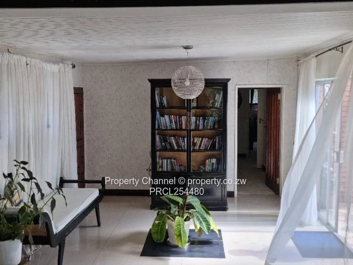 House (Furnished) For Sale In Glen Lorne