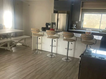 4 Bedroom Garden Flat