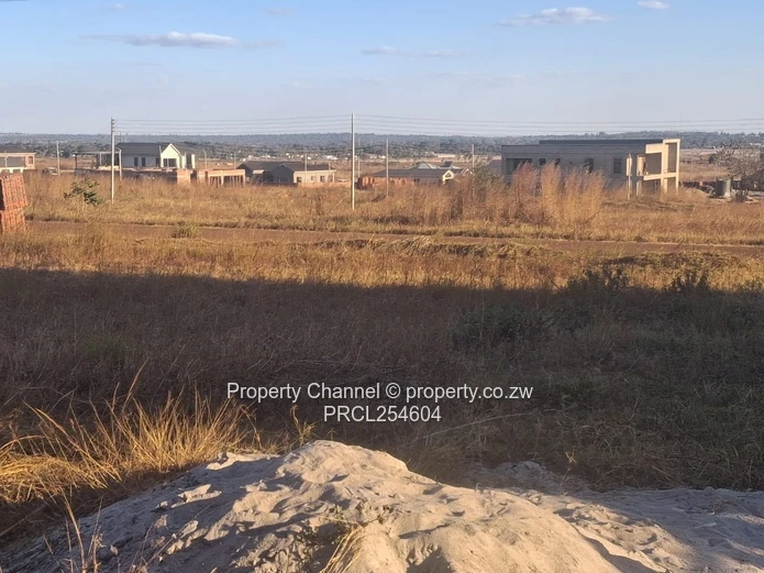 800 m² Gated Stand at Nyeredzi Ridge, Harare North