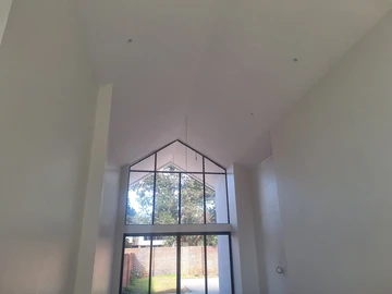 4 Bedroom Garden Flat