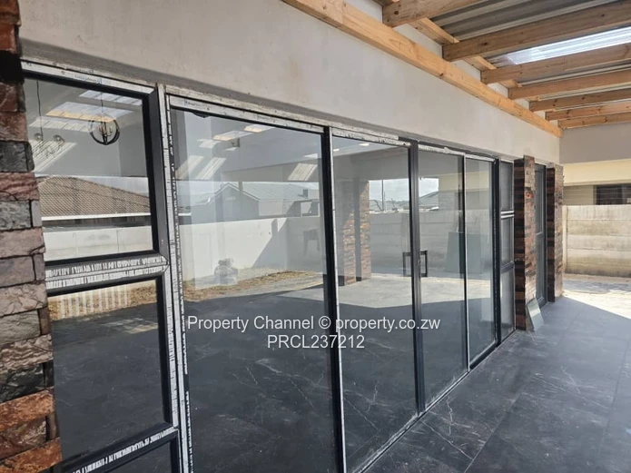 Modern Luxurious House - Secure Gated Complex 