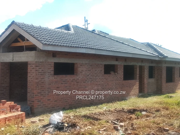 Tiled-Roof 4-Bed Brick Shell on 304 sqm, Parkview