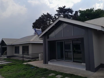 3 Bedroom Garden Flat