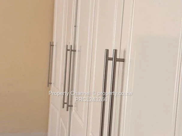 Mainway Meadows 3-Bed Brick Home - Modern Kitchen & Borehole