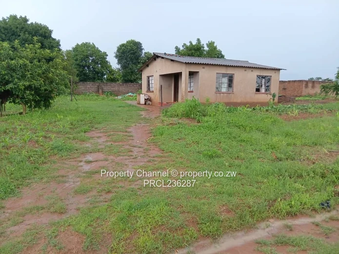 Rusape Mabvazuva St Cathrine's  House For Sale