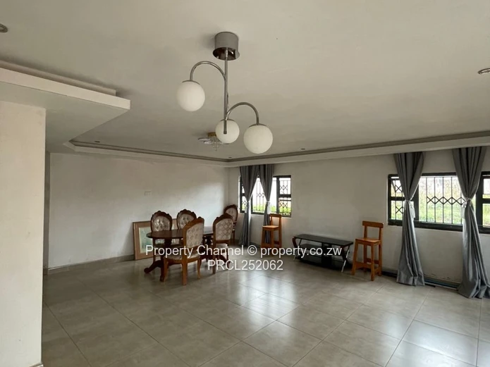 Bright Tiled 3-Bed House with Secure Verandah - Hatcliffe