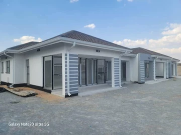 7 Bedroom House