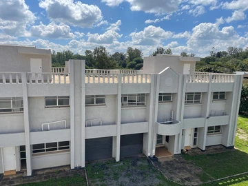 3 Bedroom Flat & Apartment