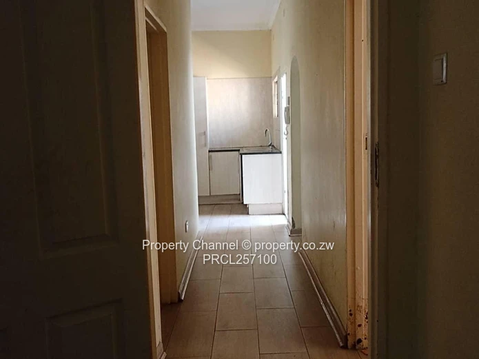 3 Bed standalone cluster in Glen Lorne - Title Deeds  