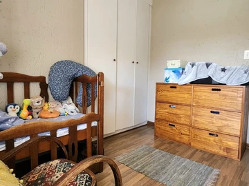 3 Bedroom Flat & Apartment