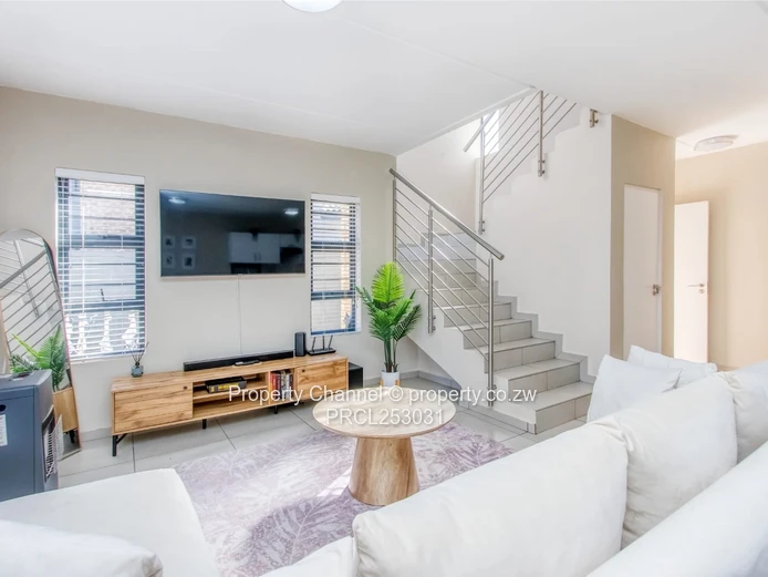 4 Bedroom Cluster For Sale in Craigavon, Sandton, Johannesburg