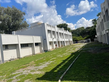 3 Bedroom Flat & Apartment