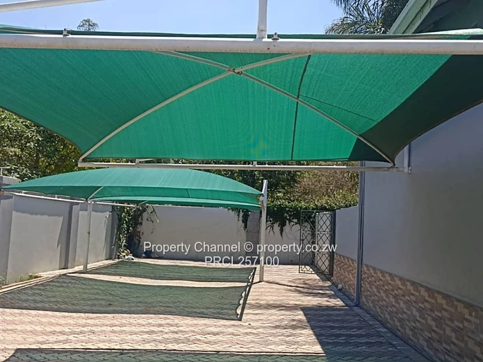 3 Bed standalone cluster in Glen Lorne - Title Deeds  