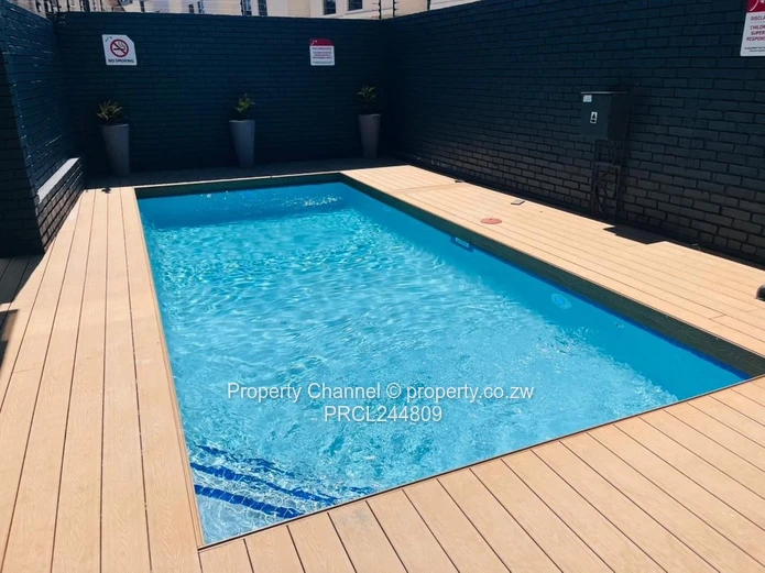 Modern 2-Bed Strathaven Apartment with Pool & Borehole