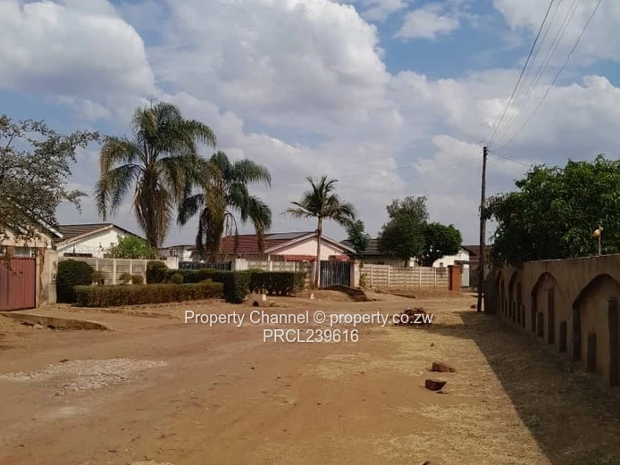 Tynwald 3-Bed Home, 1 Bath, Spacious Yard & Built-ins