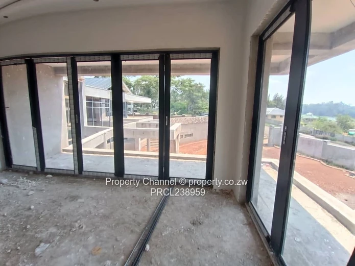 Elegant Family Home with Architectural Flair — Gletwin Estate