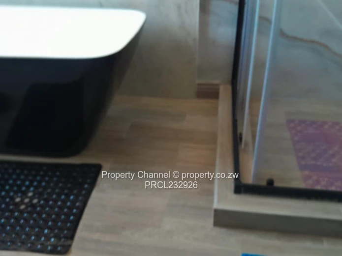 3 bed All En Suite Ultra Modern 