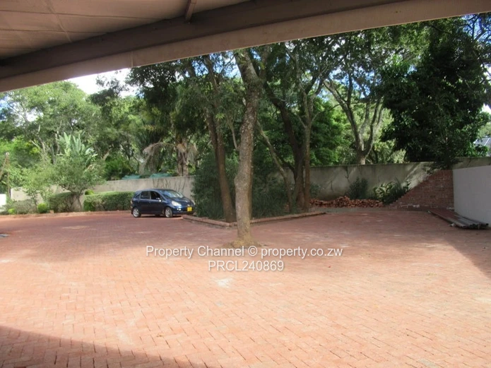 3 Bedroom apartment for rent in Chisispiti