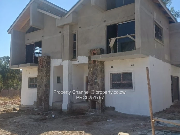 Duplex Flats For Sale In Logan Park