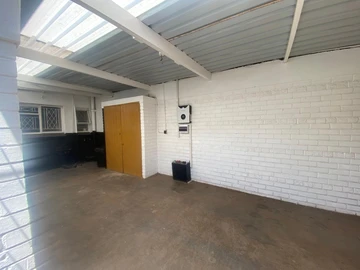 3 Bedroom Garden Flat