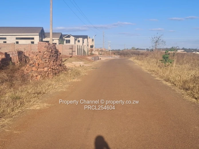 800 m² Gated Stand at Nyeredzi Ridge, Harare North