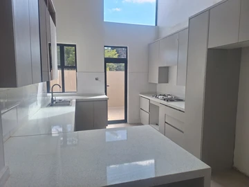 4 Bedroom Garden Flat