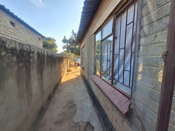 2 Bedroom House