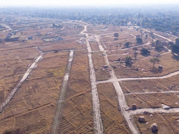 Stands & Residential Land