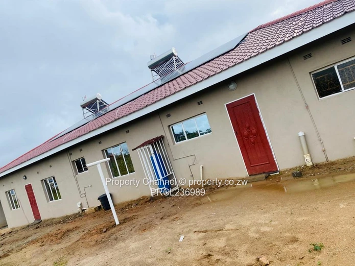 PROPERTY FOR SALE – ONGOING STUDENT ACCOMMODATION BUSINESS Location: Adelaide Park, Gweru