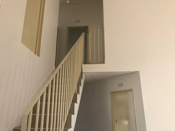 3 Bedroom Flat & Apartment