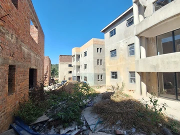 3 Bedroom Flat & Apartment