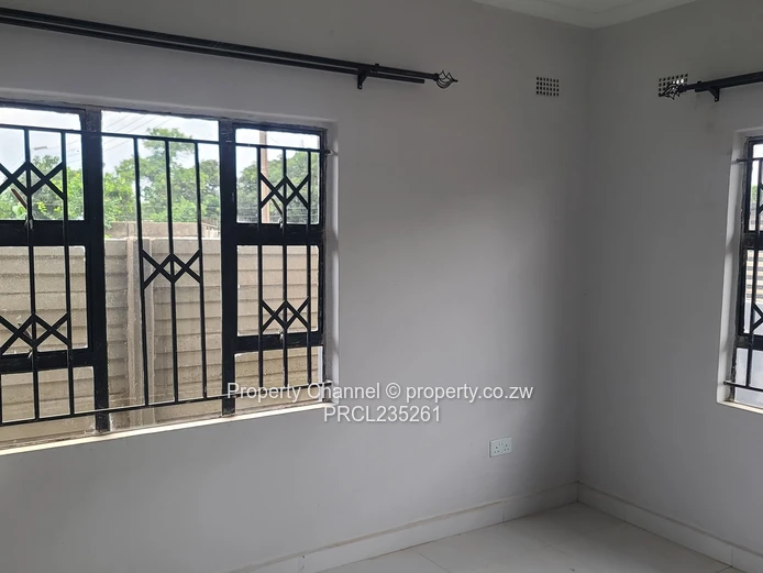 Recently Renovated 4 Bed In  Highfeild