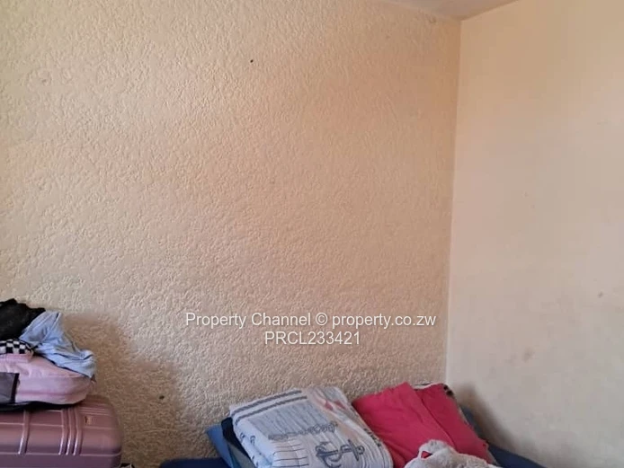 Bright 2-Bed Apartment in Avenues, Harare CBD - Balcony & Parking