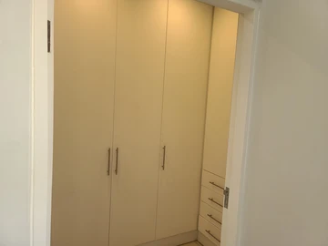 3 Bedroom Flat & Apartment