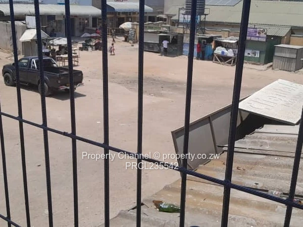 24-Hour Bottle Store – Unit N, Chitungwiza