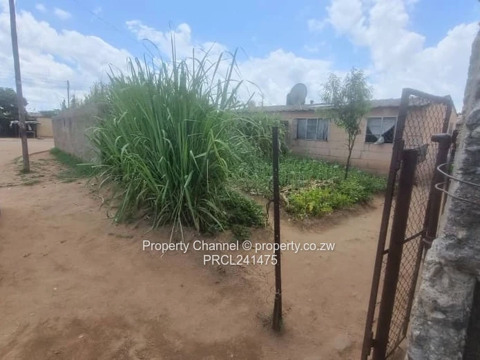 Core House in New Mabvuku, Harare South -  Council Cession no Deeds