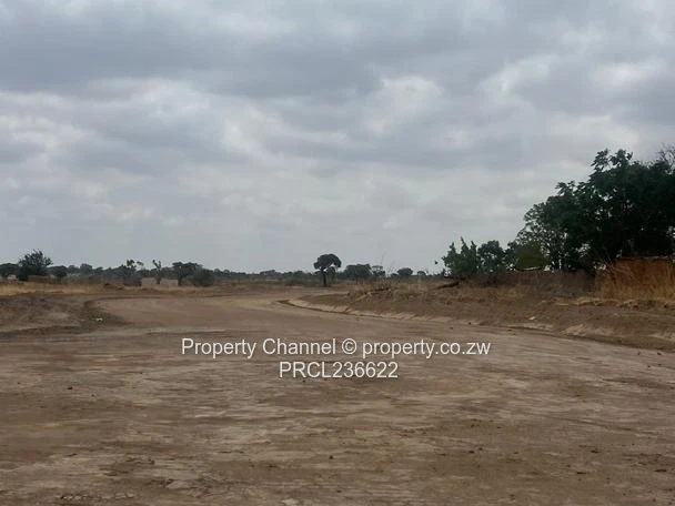 300 m² Cleared Stand in Nyabira – Level, Road Access