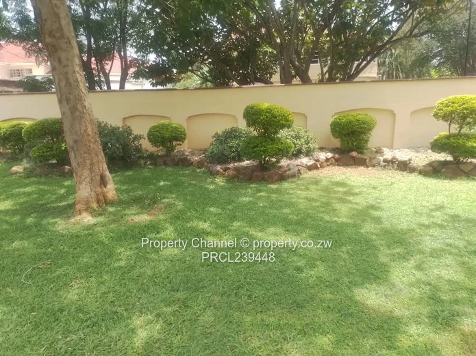 Town House For Sale In Milton Park