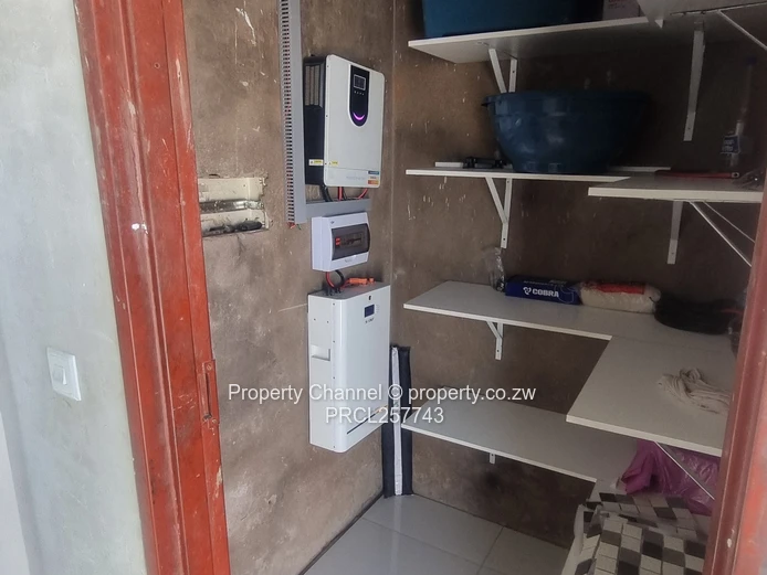 Mabvazuva Estate 3 Bed House - Secure Complex