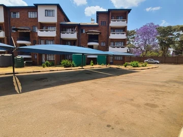 2 Bedroom Flat & Apartment