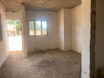 3 Bedroom Flat & Apartment