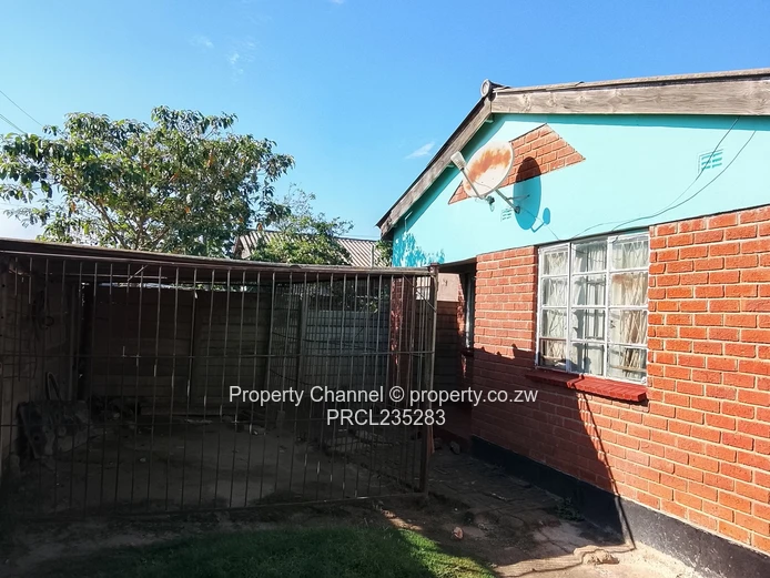 Solid 5-Bed Chitungwiza Home — Walled and Gated