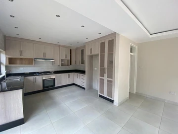 3 Bedroom Garden Flat