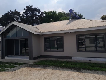 3 Bedroom Garden Flat