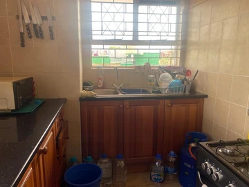 2 Bedroom Flat & Apartment