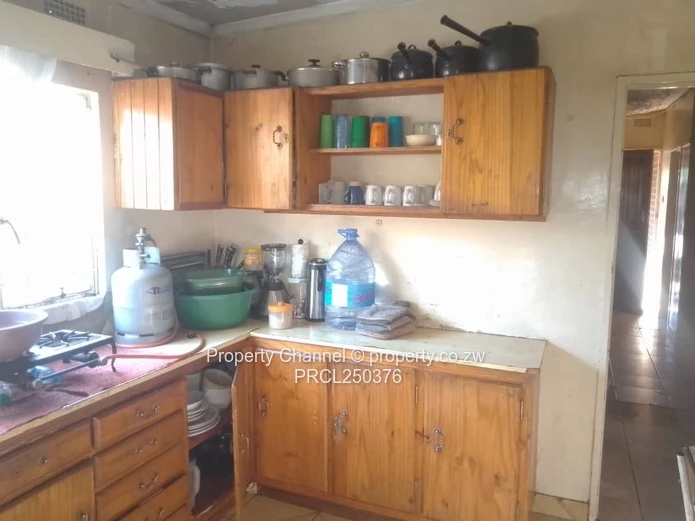 House For Sale In Warren Park 1